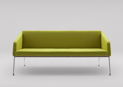 Sofa FIN 3 z podłokietnikami_podstawa metalowa